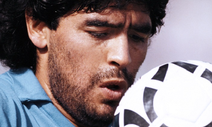 Maradona compie 60 anni, l'omaggio di Antonio Luise da Posillipo