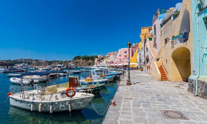 Procida Capitale italiana della cultura 2022, il Touring Club Italiano: "Grande impatto per Campania e area flegrea"